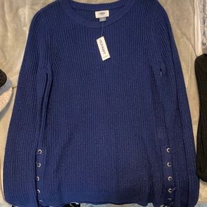 Old Navy Sweater-Medium